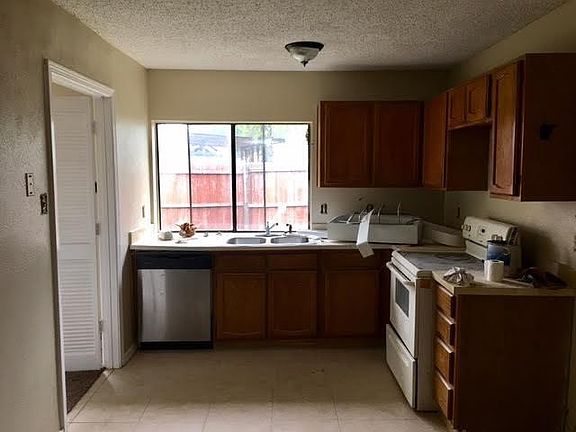 5th image of 2244 Bowie Dr