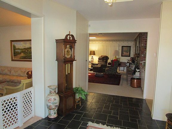 5th image of 1405 S Franklin Ave
