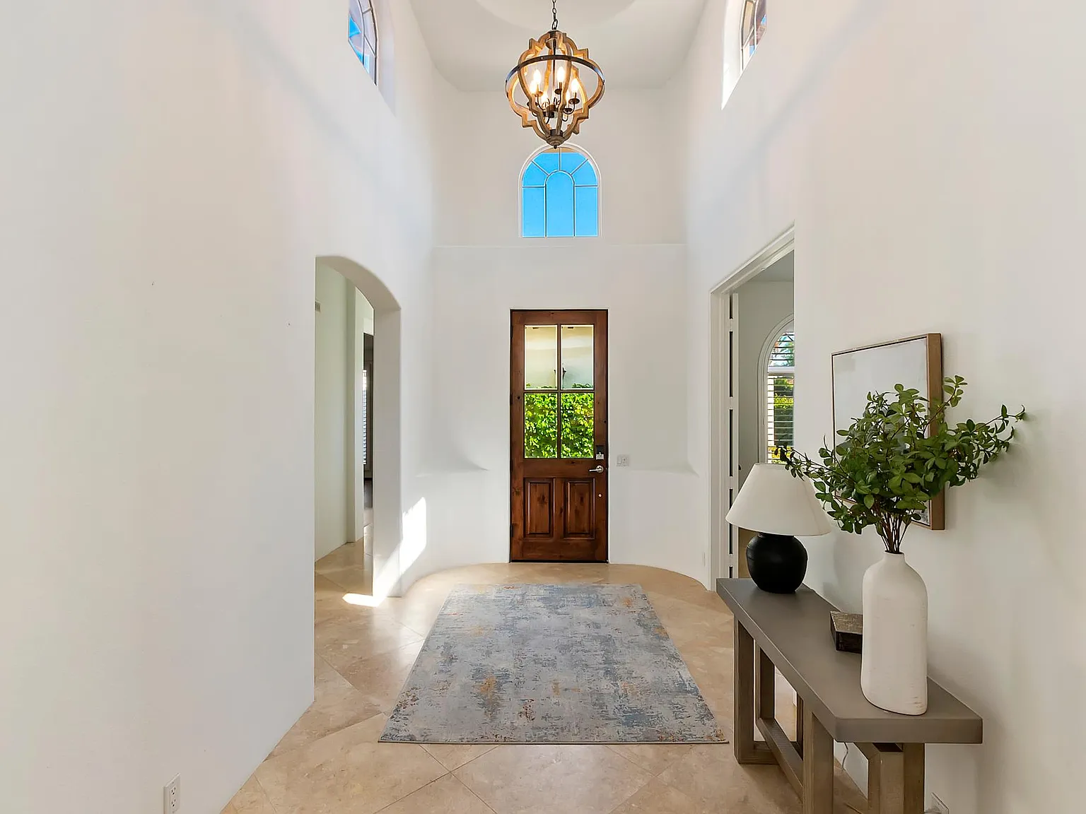 4 bed, 3.5 bath, 2635 sqft, $18,000 — Photo 3
