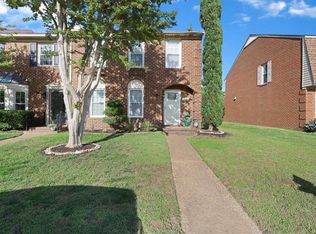 984 Colonial Meadows Way, Virginia Beach, VA 23454