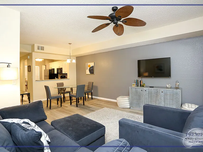 1044 Woodshire Ln #B203 — Photo 3