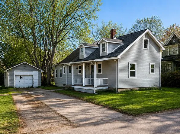 411 Chestnut Ave NE, Warren, OH 44483