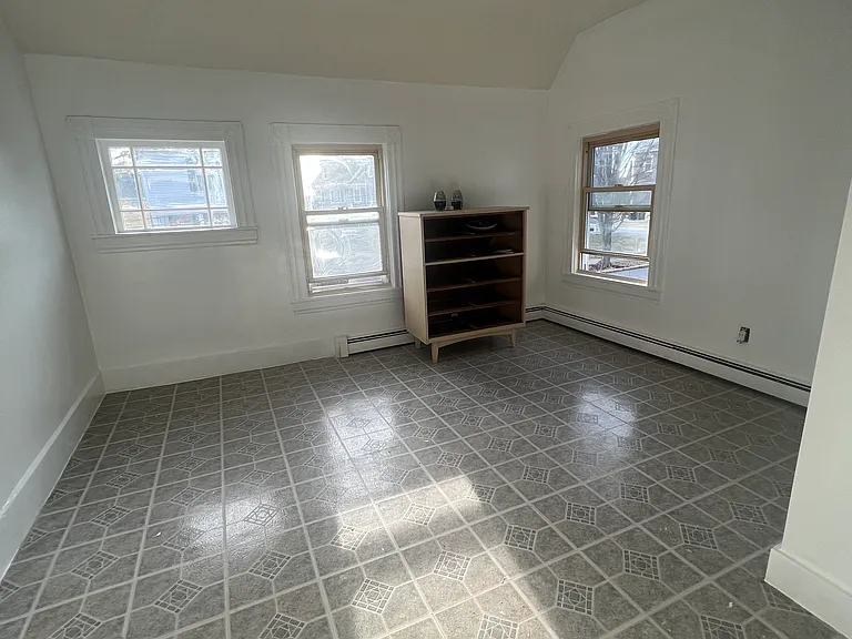 48 Grand View Ave #4 — Photo 14