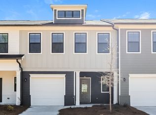 862 Calvin Park Dr, Ball Ground, GA 30107