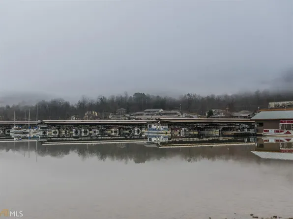 1647 Lakeview Dr Unit B, Young Harris, GA 30582