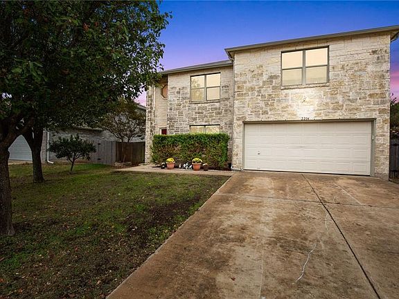 2nd image of 2204 Cottontail Dr