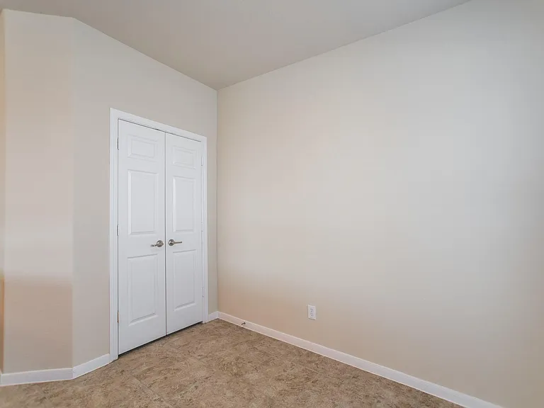 139 S Rocky Point Cir — Photo 19