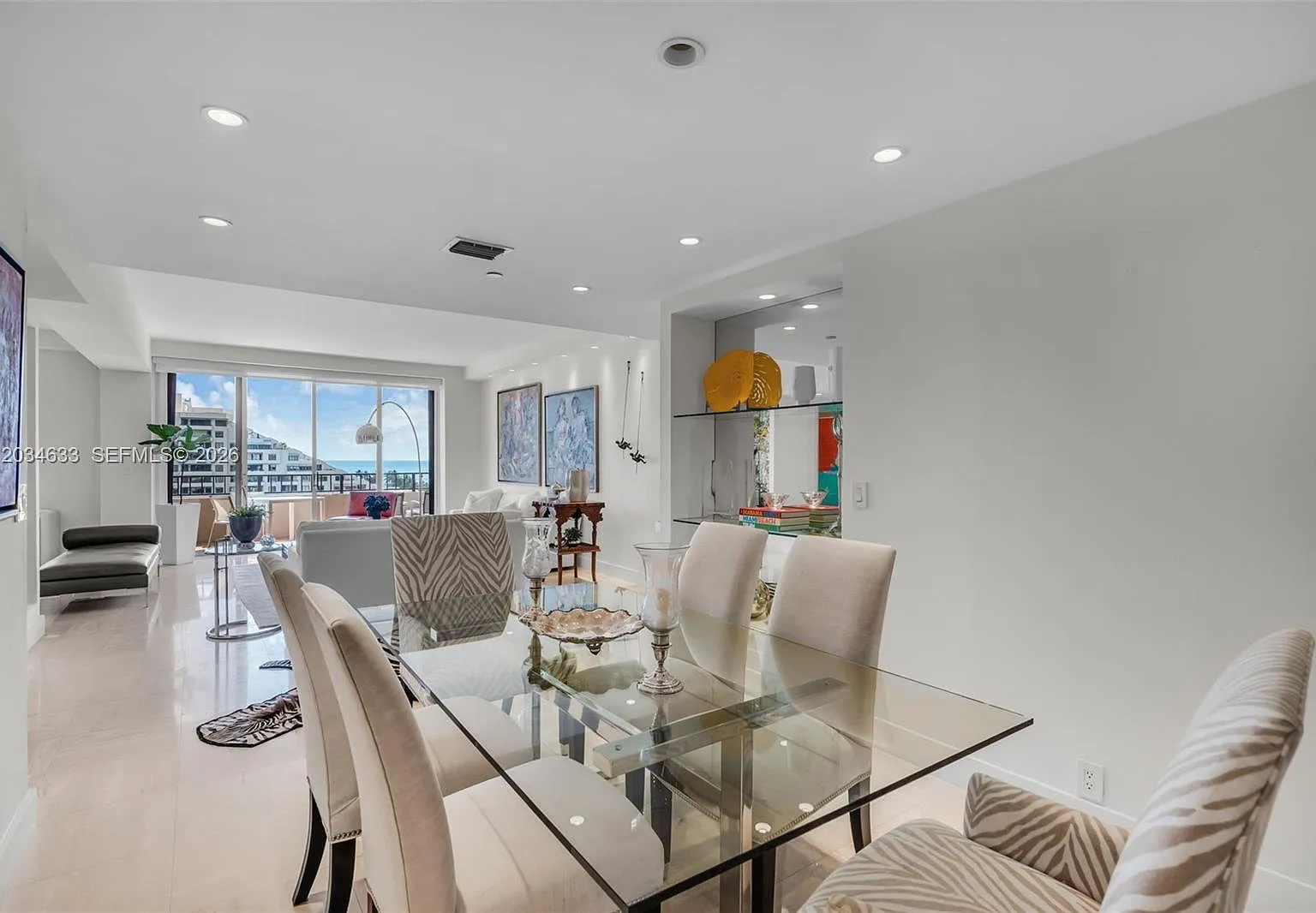 2 bed, 2013 sqft, $10,000 — Photo 3