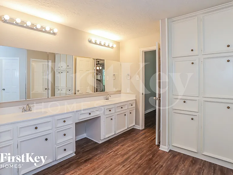 6511 Misty Spring Ln — Photo 12