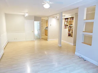 Rented by R New York