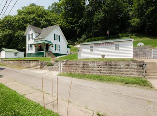 404 Fisher St, Middleport, OH 45760