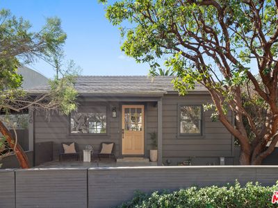 2220 6th St, Santa Monica, CA, 90405