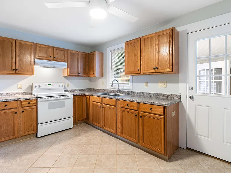 261 Turnpike Ave #1 — Photo 2