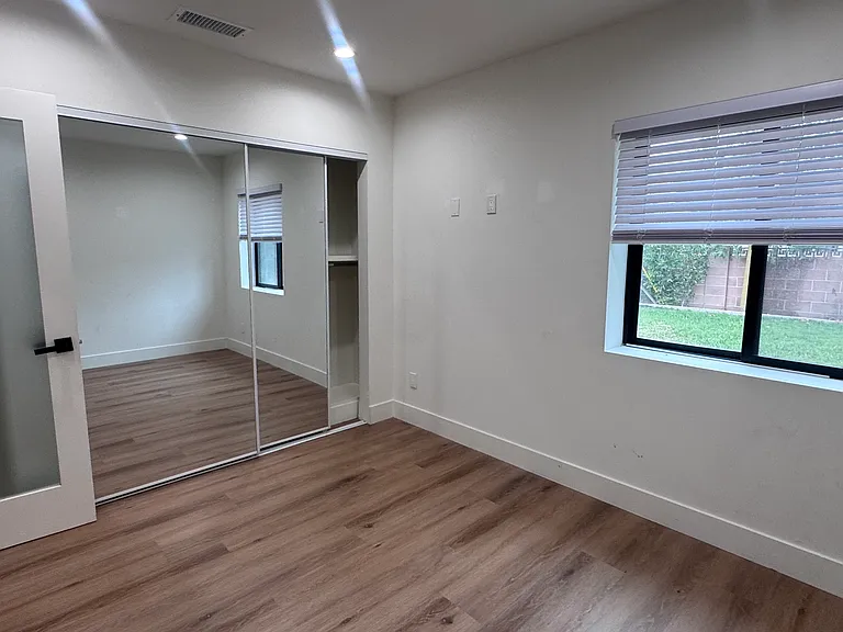 1512 N Keystone St — Photo 10