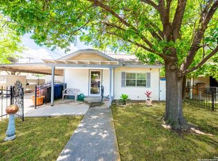 112 Barrett Pl, San Antonio, TX 78225