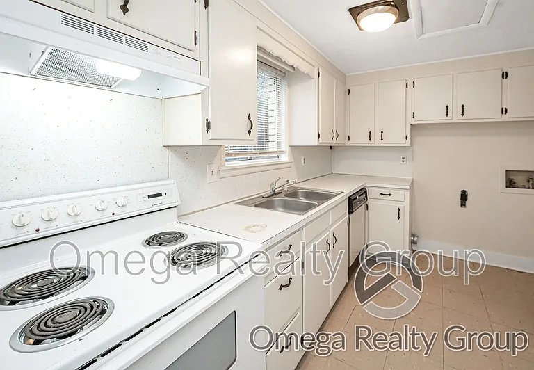 208 Rolling Mill St #8 — Photo 10