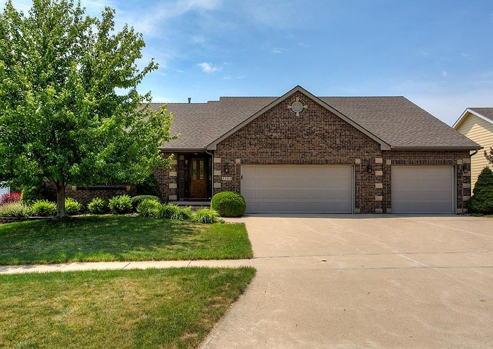 1st image of 3313 NW Boulder Brook Pl