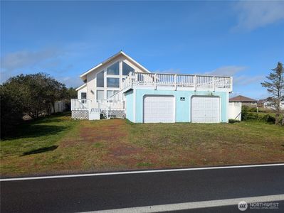 1249 E Ocean Shores Boulevard SW, Ocean Shores, WA, 98569