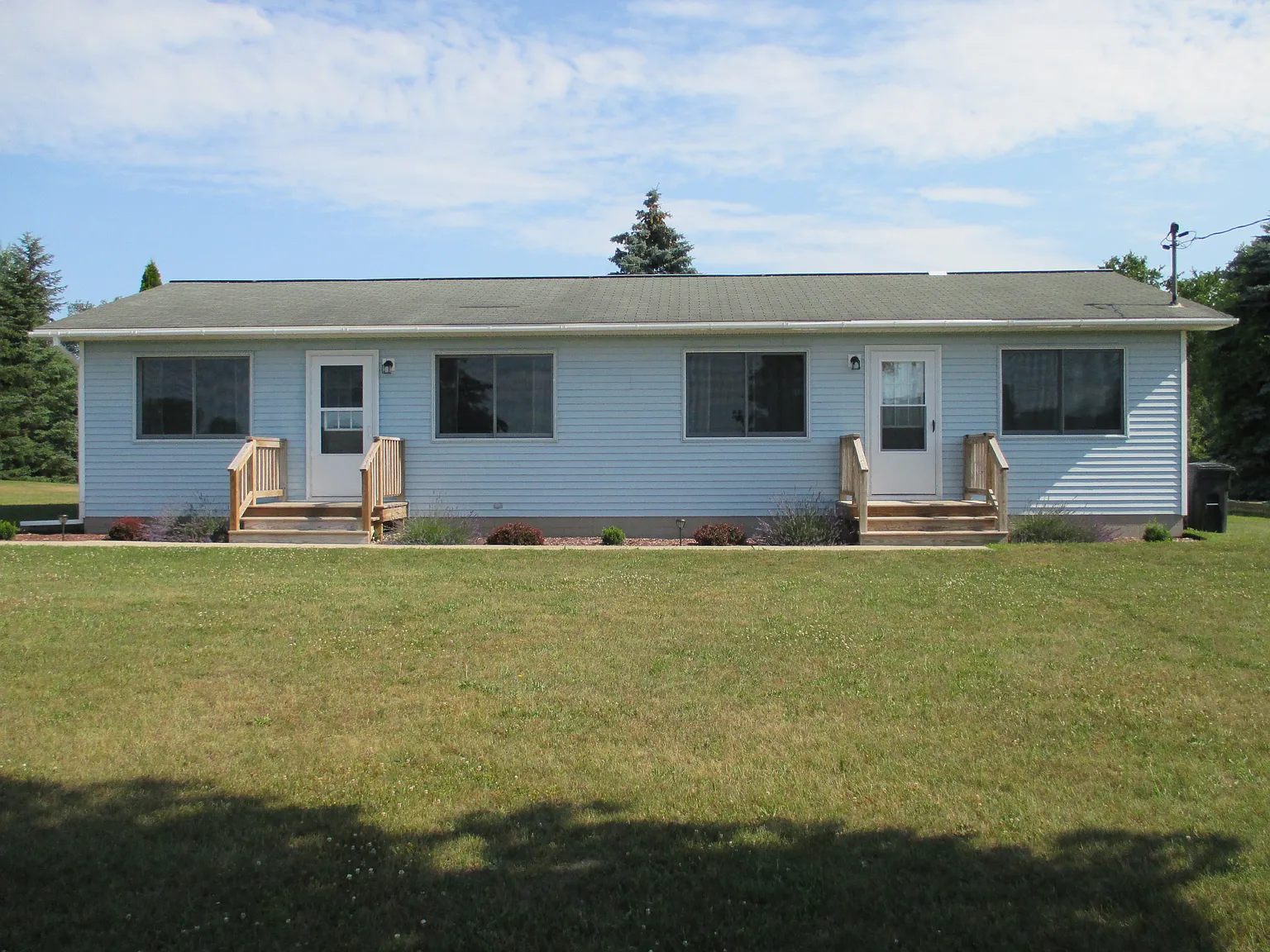 Updated duplex near Ludington! — Photo 2