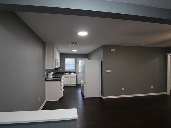 2nd image of 3506 Betts St