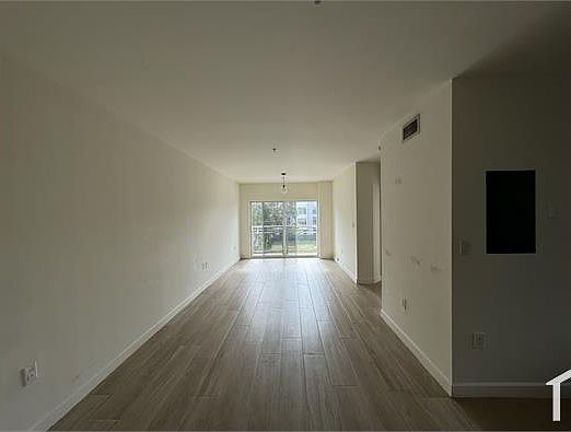 2nd image of 529 NE 62nd St #303