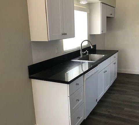 4th image of 4348 Ventura Canyon Ave #14C
