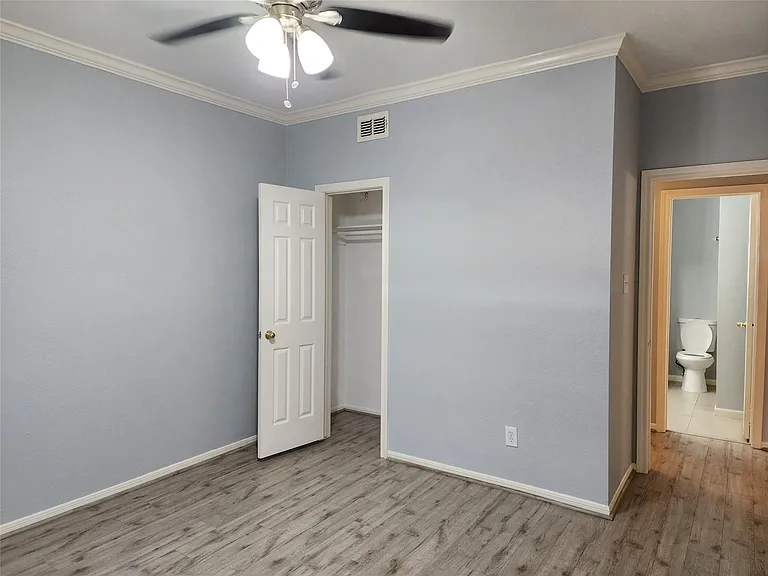 2255 Braeswood Park Dr #272 — Photo 12
