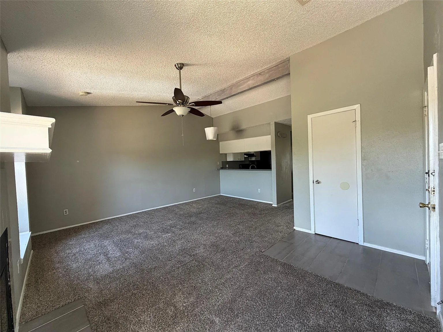 2 bed, 2.0 bath, 1041 sqft, $1,475 — Photo 3