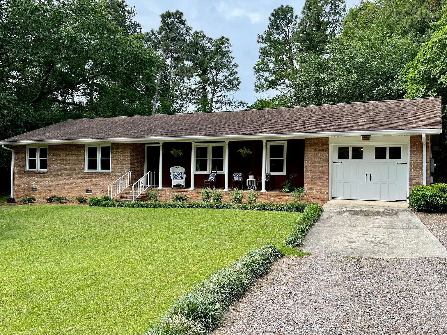 3 bed, 2.0 bath, 1537 sqft, $2,600 — Photo 2