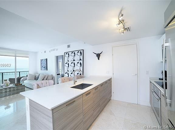 5th image of 1300 Brickell Bay Dr APT 3304