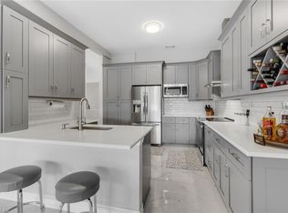 7648 Oleander Gate Dr #H-202, Naples, FL 34109