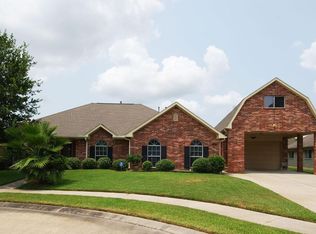 421 Primrose Ln, League City, TX 77573