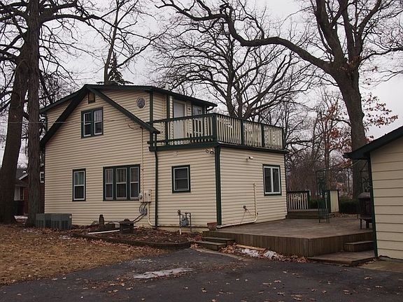 2nd image of 33957 N Glen Dr