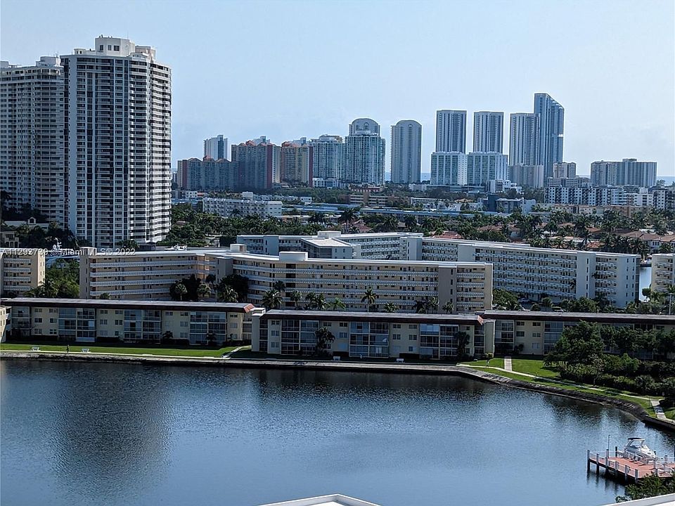 1st image of 18021 Biscayne Blvd APT 1701
