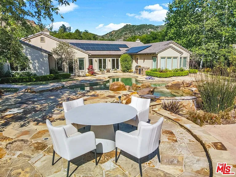 29734 Mulholland Hwy — Photo 72
