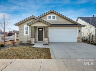 180 Cool Pond Dr, Meridian, ID 83646