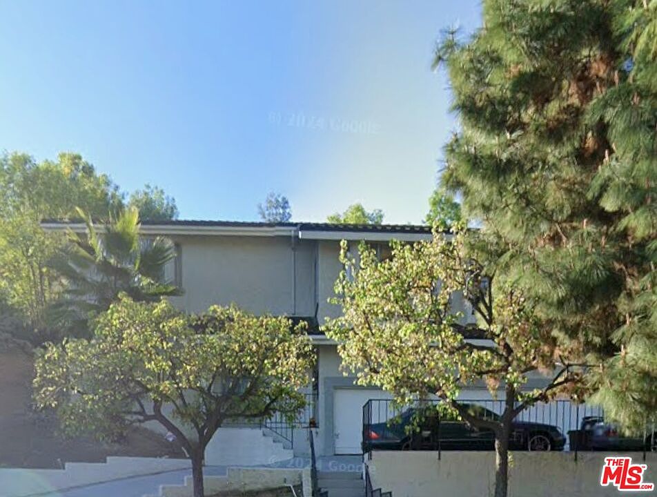1st image of 1509 S Fairway Knolls Rd