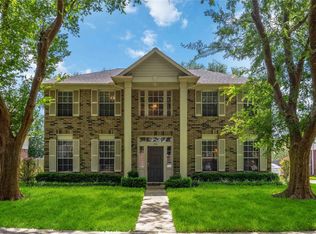 206 Scarlet Maple Dr, Sugar Land, TX 77479