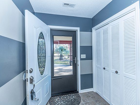 4th image of 414 Longleaf Dr