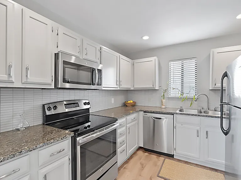 2605 Enfield Rd #224 — Photo 8