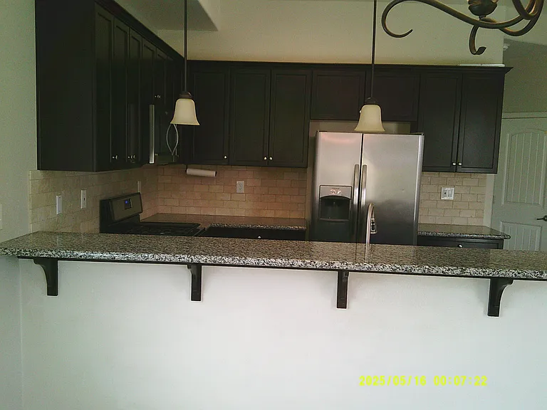 924 S Michelle Ave — Photo 8