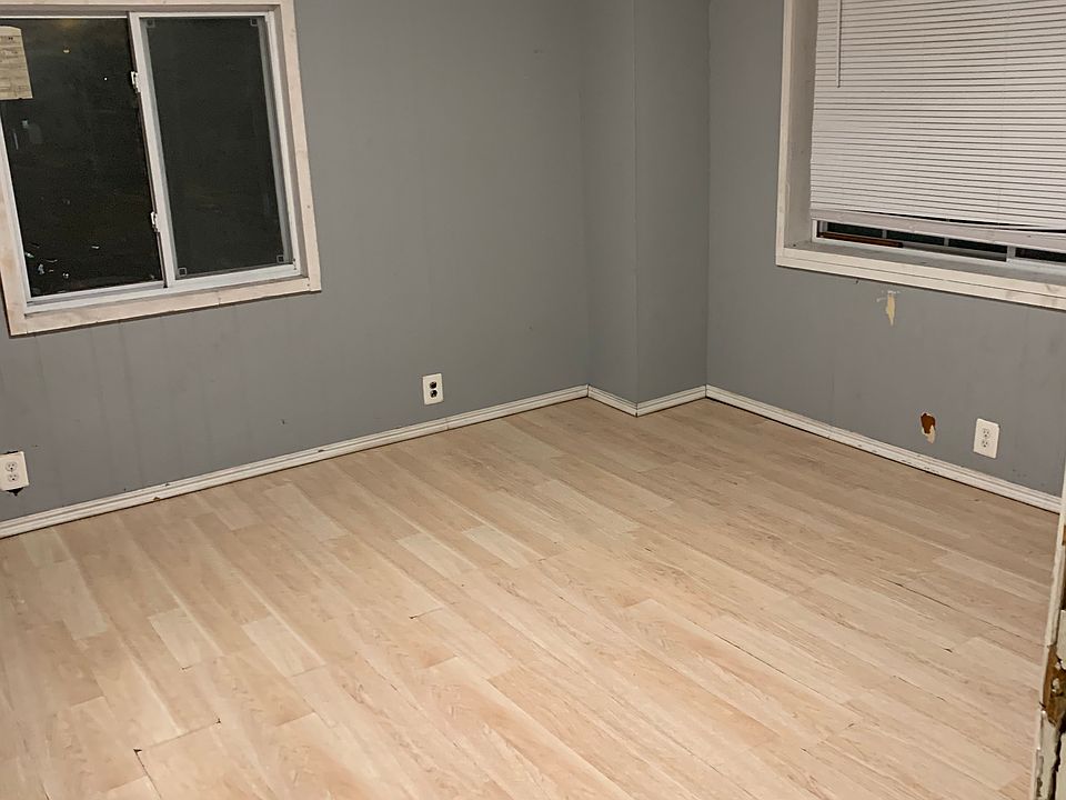 1st image of 118 Kehr St Unit 2