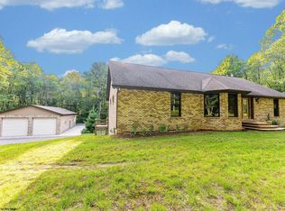 395 Hazelwood Dr, Bruceton Mills, WV