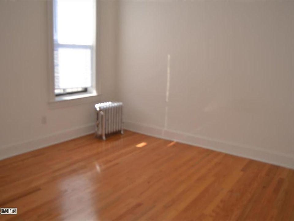 2nd image of 3074 32nd St APT 5