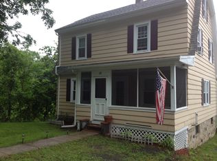 28 Mountainville Rd, Danbury, CT 06810