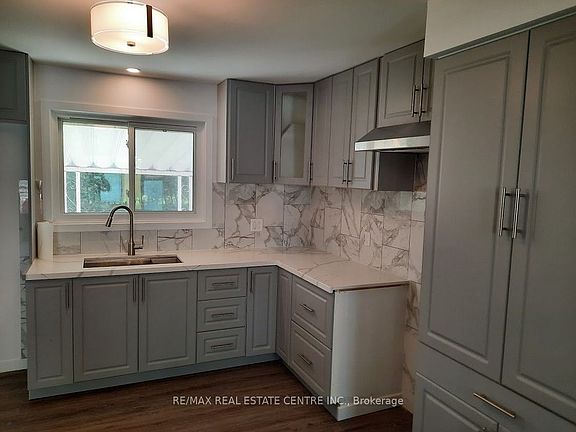 2nd image of 391 Tamarack Dr