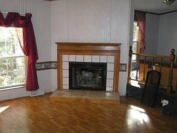 2nd image of 413 Harpswell Neck Rd