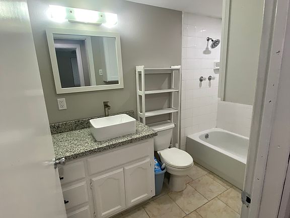 5th image of 514 S 3rd St