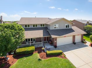 8600 Brookside Glen Dr, Tinley Park, IL 60487