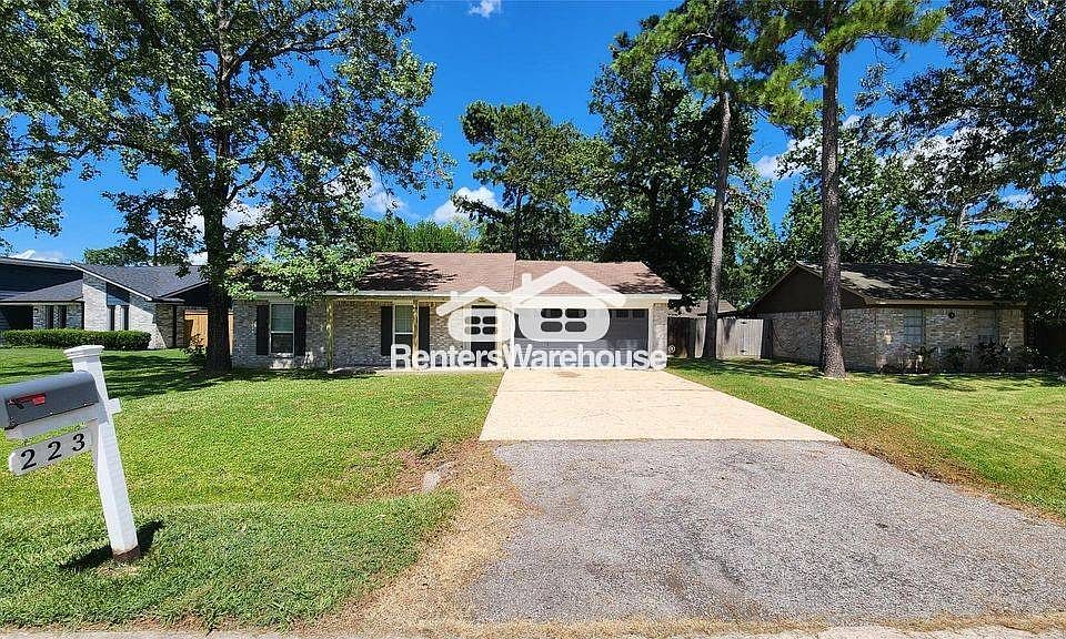 1st image of 223 Sycamore Dr